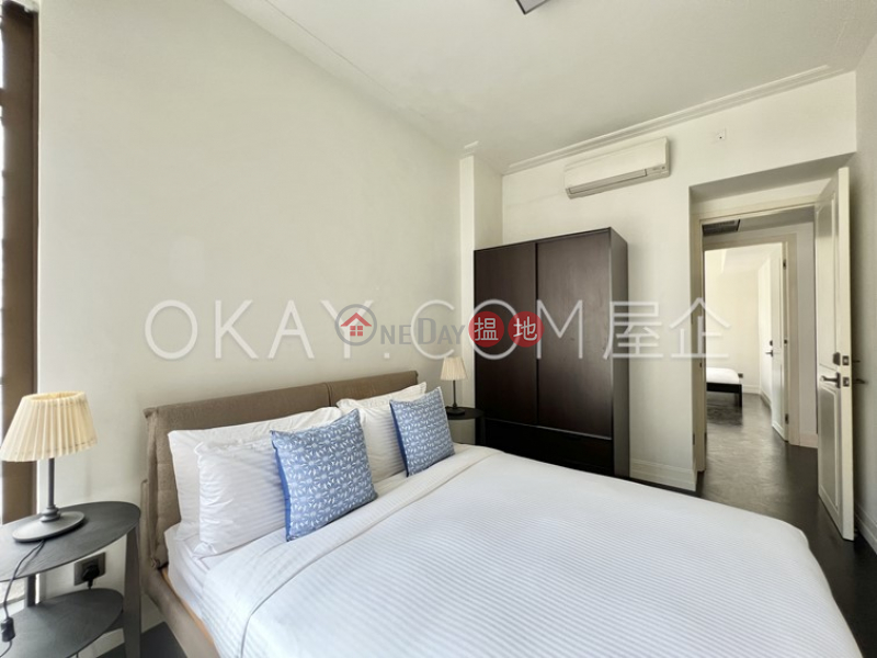 HK$ 44,000/ month | Castle One By V Western District, Tasteful 2 bedroom on high floor with balcony | Rental