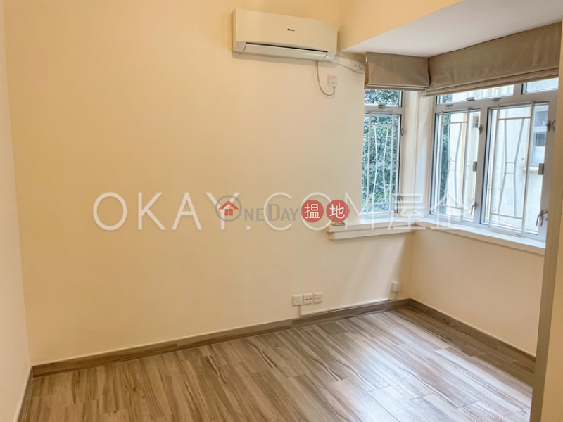 HK$ 55,000/ month Robinson Mansion | Western District, Lovely 3 bedroom with parking | Rental