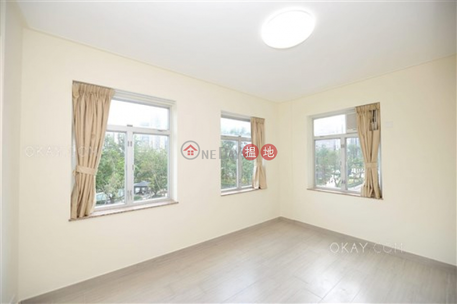 HK$ 48,000/ month, Victoria Park Mansion Wan Chai District Luxurious 4 bedroom with balcony | Rental