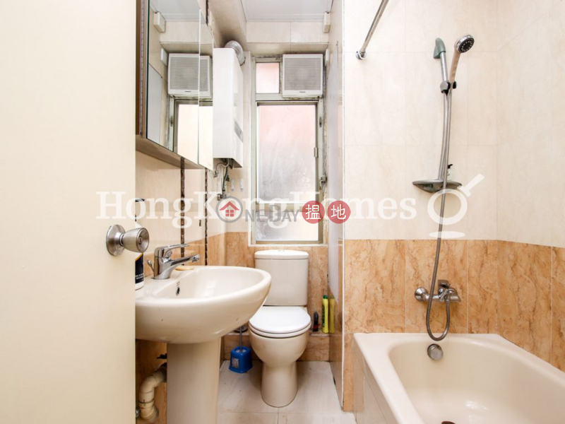 3 Bedroom Family Unit for Rent at Merry Court 10 Castle Road | Western District, Hong Kong, Rental | HK$ 39,000/ month