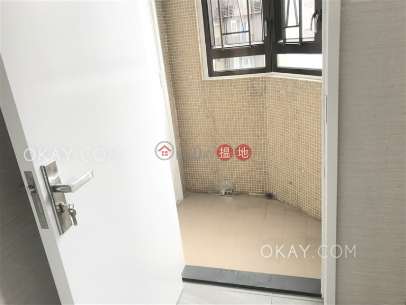 Tasteful 3 bedroom on high floor with rooftop & parking | Rental | Roc Ye Court 樂怡閣 Rental Listings
