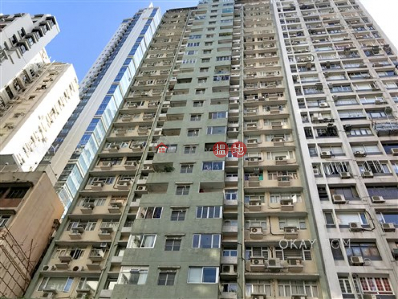 HK$ 19.8M, Silver Star Court Wan Chai District Efficient 3 bedroom on high floor with balcony | For Sale
