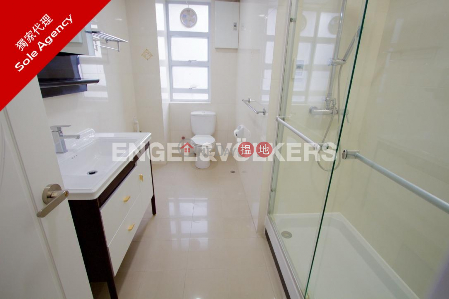 HK$ 65,000/ month Breezy Court | Western District | 3 Bedroom Family Flat for Rent in Mid Levels West