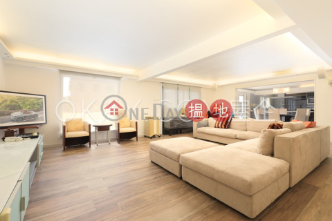 Elegant house with rooftop, terrace & balcony | For Sale | Tai Au Mun 大坳門 _0