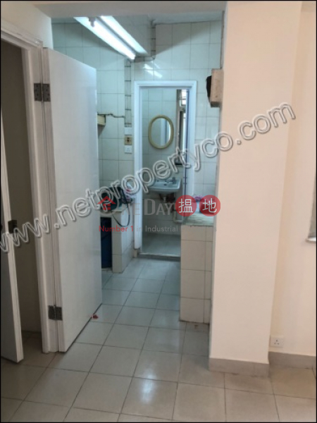 HK$ 5.3M 8-12 Upper Lascar Row | Western District Apartment for Sale and Rent