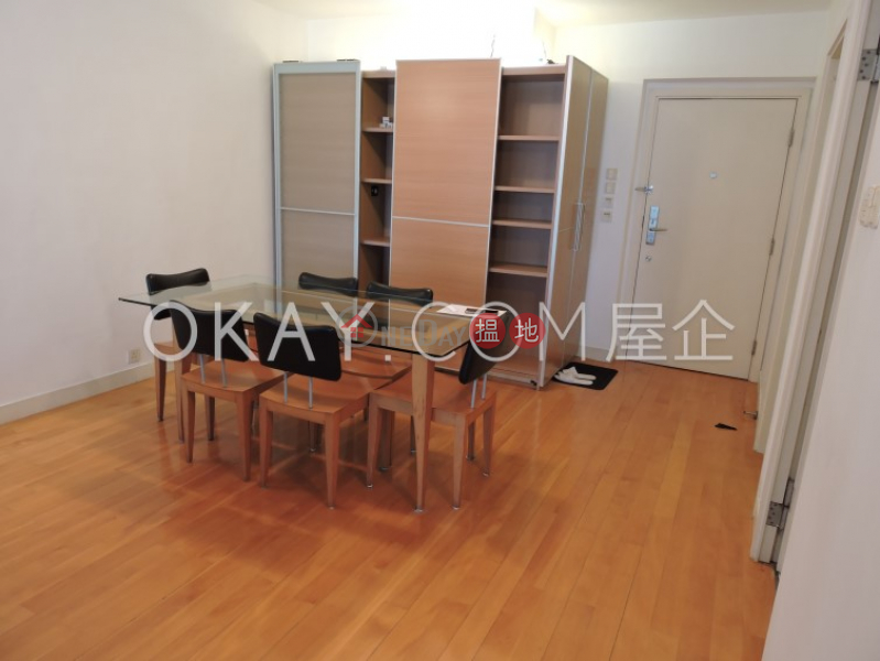 HK$ 27,900/ month Panorama Gardens, Western District, Unique 2 bedroom on high floor with harbour views | Rental