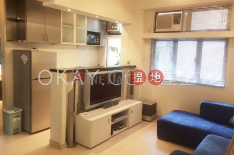 Generous 2 bedroom in Sheung Wan | Rental | 3 U Lam Terrace 裕林臺3號 _0