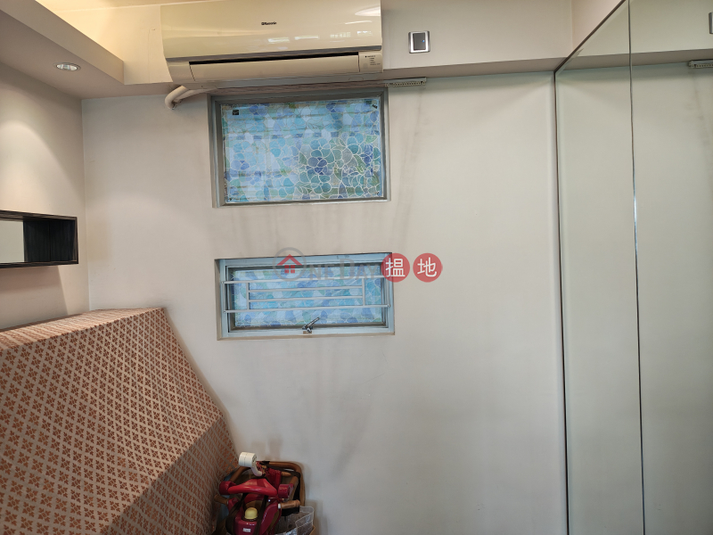 Three bedrooms, nice view, renovated, ready to move in 8 Fuk Lee Street | Yau Tsim Mong | Hong Kong | Rental HK$ 26,500/ month