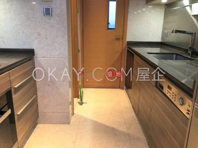 Nicely kept 2 bedroom on high floor with balcony | Rental 37 Cadogan Street | Western District Hong Kong | Rental HK$ 51,800/ month