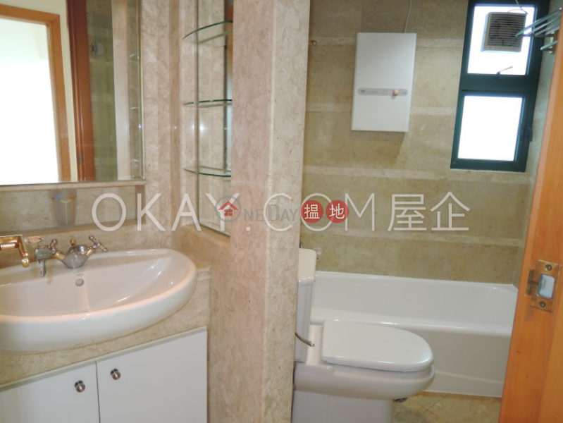 Charming 2 bedroom on high floor with sea views | For Sale | Manhattan Heights 高逸華軒 Sales Listings