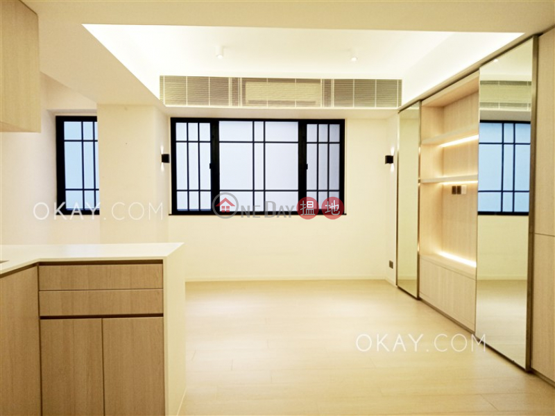 Nicely kept 3 bedroom in Tin Hau | Rental | Kiu Hing Mansion 僑興大廈 Rental Listings