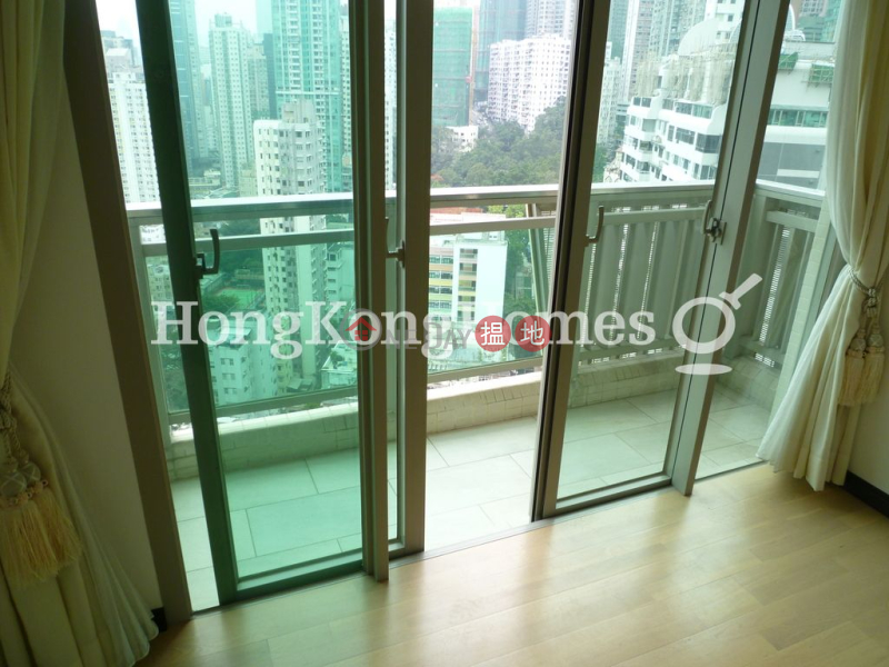 3 Bedroom Family Unit for Rent at Centre Place 1 High Street | Western District Hong Kong Rental | HK$ 34,000/ month