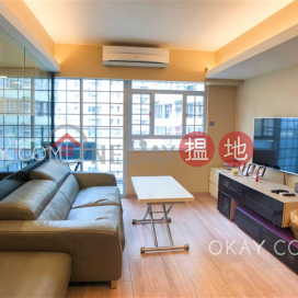 Efficient 2 bedroom with balcony | For Sale | Village Tower 山村大廈 _0