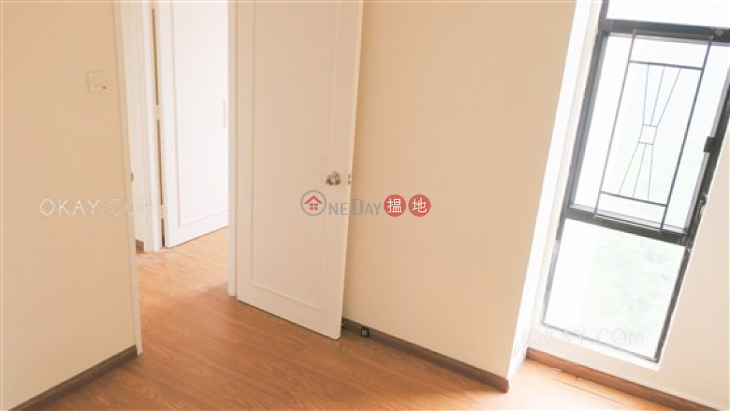 HK$ 35,000/ month Ronsdale Garden | Wan Chai District, Stylish 3 bedroom on high floor with parking | Rental