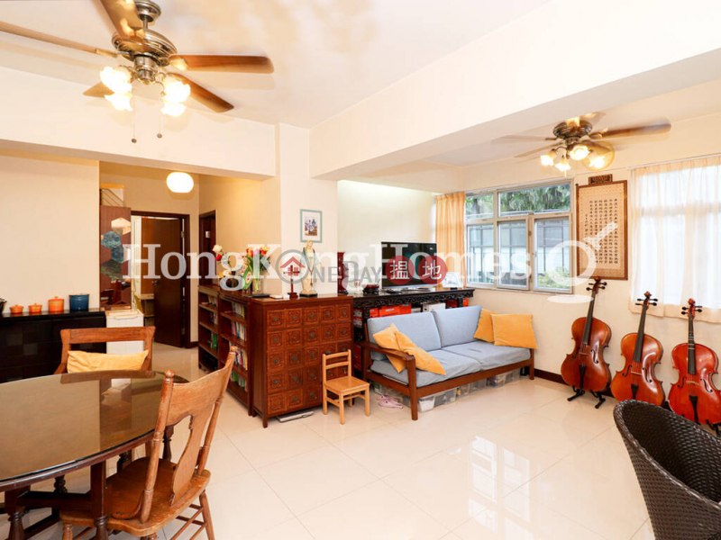 3 Bedroom Family Unit at Kwan Lee Mansion | For Sale | Kwan Lee Mansion 均利大樓 Sales Listings