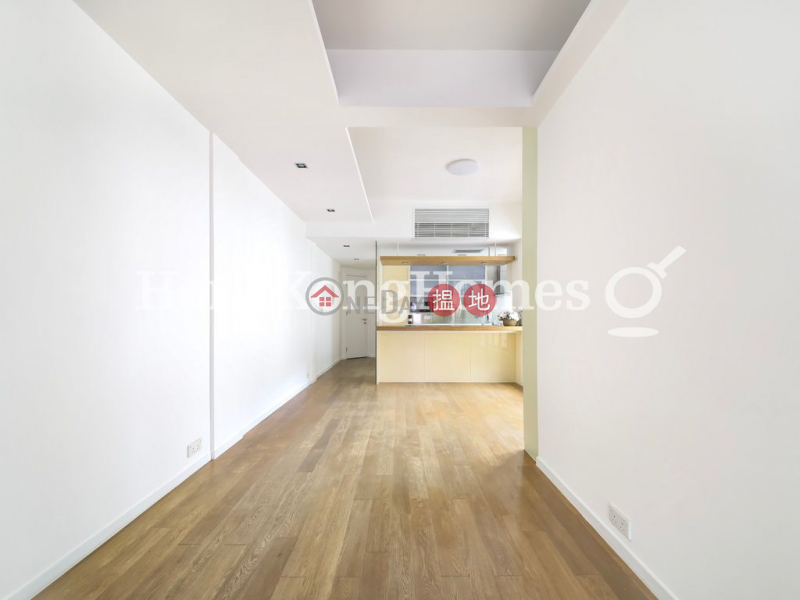 3 Bedroom Family Unit for Rent at 27-29 Village Terrace 27-29 Village Terrace | Wan Chai District | Hong Kong, Rental HK$ 49,800/ month