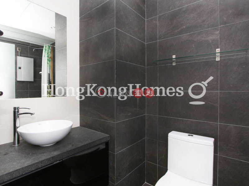 HK$ 28,000/ month, Rowen Court, Western District, 3 Bedroom Family Unit for Rent at Rowen Court