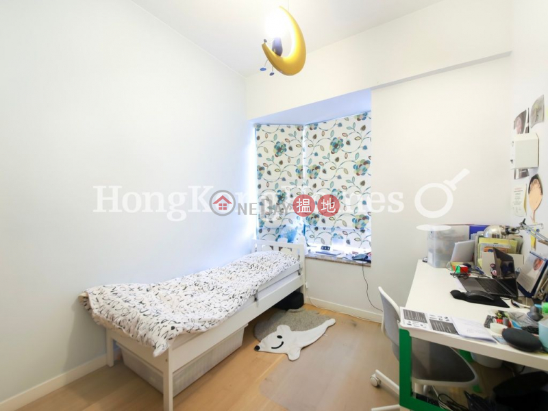 Property Search Hong Kong | OneDay | Residential Sales Listings | 3 Bedroom Family Unit at Hillsborough Court | For Sale
