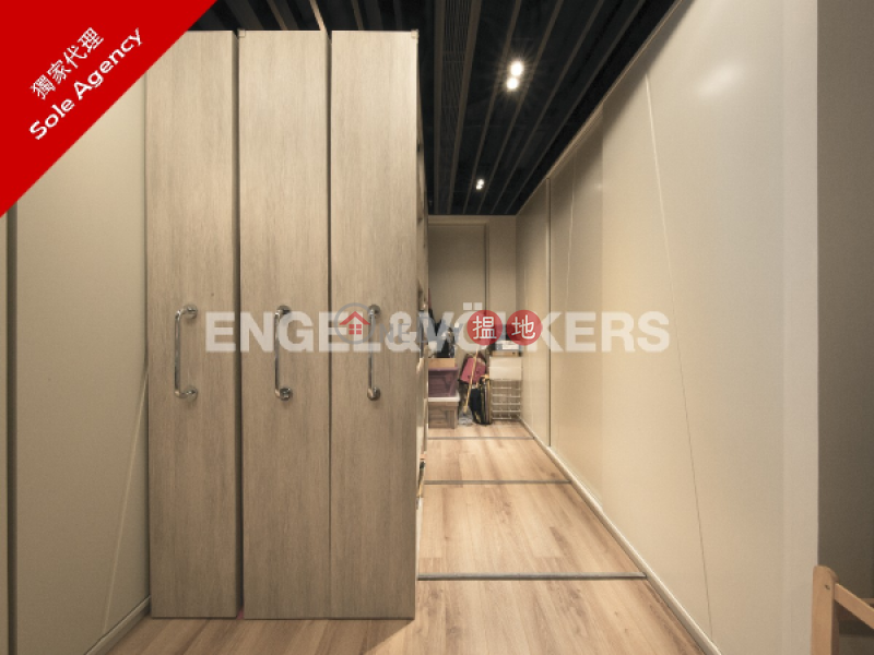 Studio Flat for Rent in Aberdeen 223 Aberdeen Main Road | Southern District Hong Kong | Rental HK$ 25,000/ month