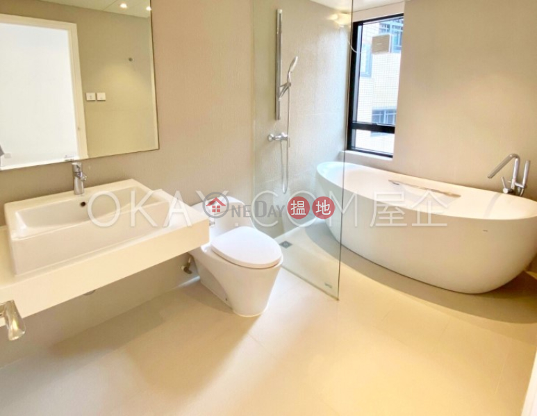 Beautiful 3 bed on high floor with sea views & parking | Rental | Queen\'s Garden 裕景花園 Rental Listings