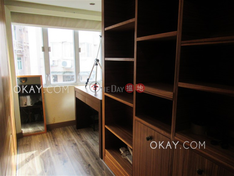 Tasteful 2 bedroom on high floor with rooftop | For Sale | 5-7 Sing Woo Road 成和道5-7號 Sales Listings