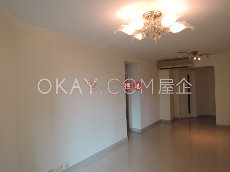 HK$ 12.93M | The Laguna Mall, Kowloon City, Tasteful 3 bedroom with sea views | For Sale