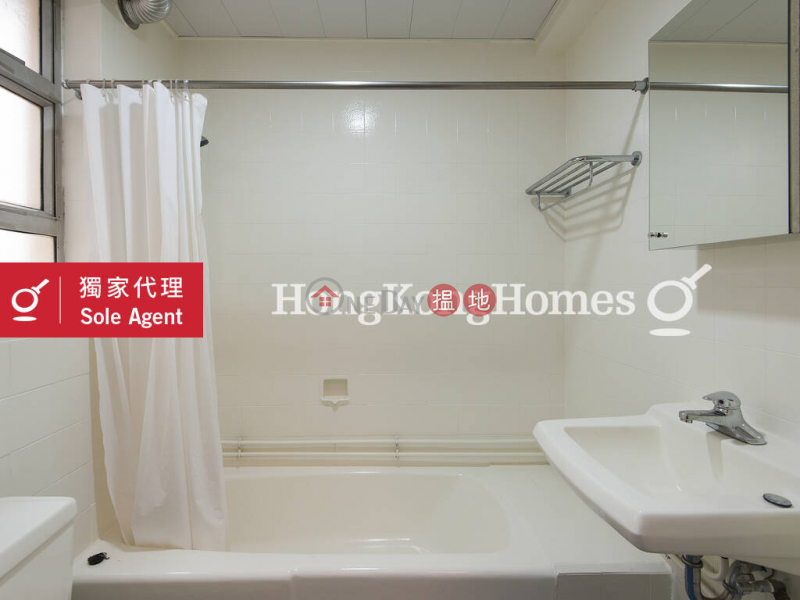 3 Bedroom Family Unit for Rent at Donnell Court - No.52 | Donnell Court - No.52 端納大廈 - 52號 Rental Listings