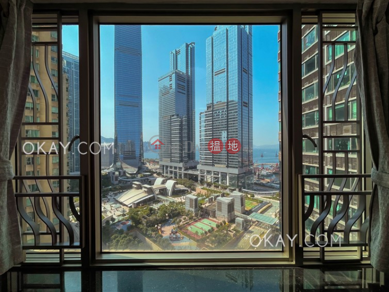 Property Search Hong Kong | OneDay | Residential, Rental Listings | Luxurious 3 bedroom in Kowloon Station | Rental