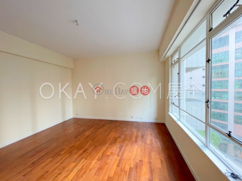 HK$ 63,100/ month Macdonnell House, Central District, Efficient 4 bedroom with balcony & parking | Rental