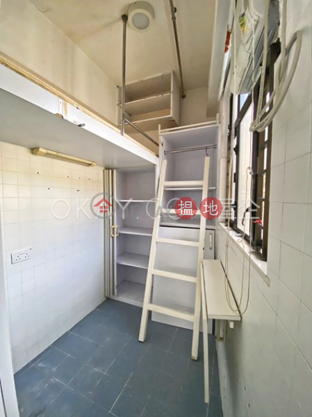 HK$ 24M | Unique Villa Wan Chai District | Efficient 3 bedroom with balcony & parking | For Sale