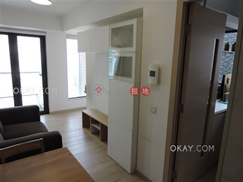 HK$ 26,000/ month, Altro | Western District Unique 1 bedroom with balcony | Rental
