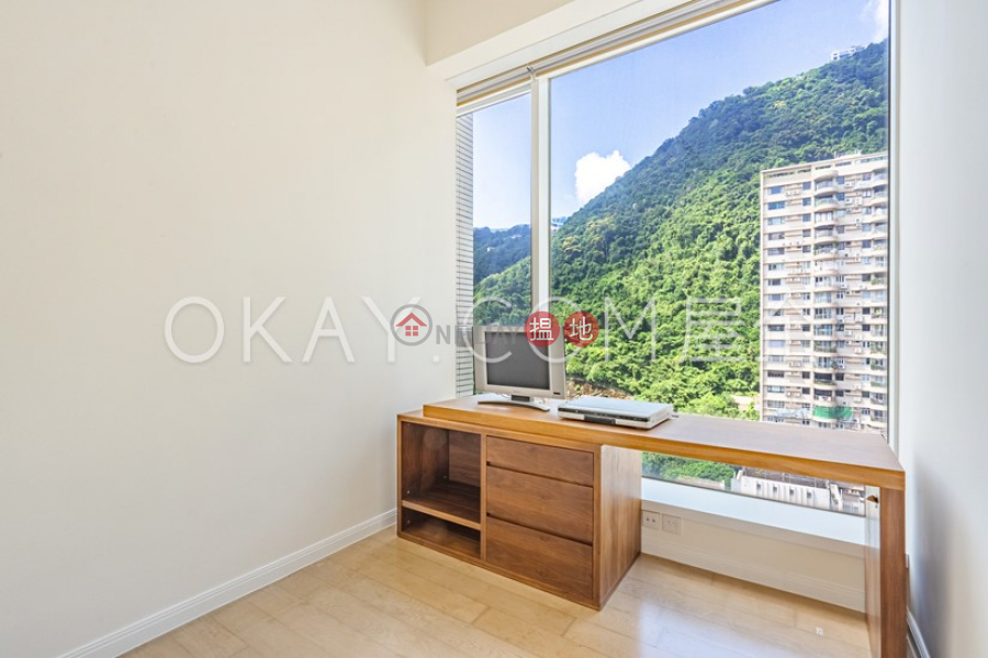 Beautiful 3 bed on high floor with rooftop & terrace | Rental | 18 Conduit Road 干德道18號 Rental Listings