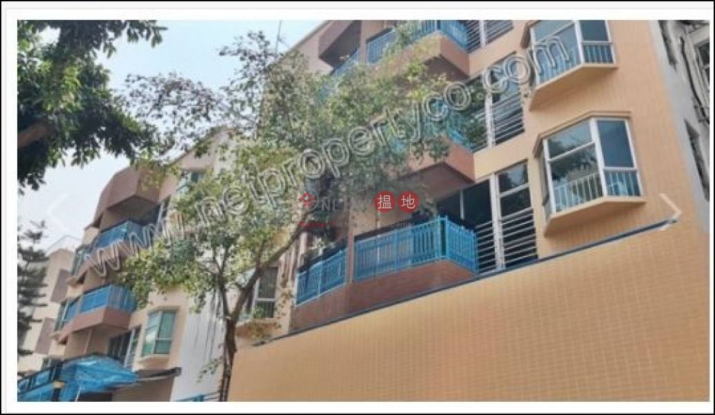 HK$ 35,000/ month The Regalis Western District, Low Rise Apartment for Rent