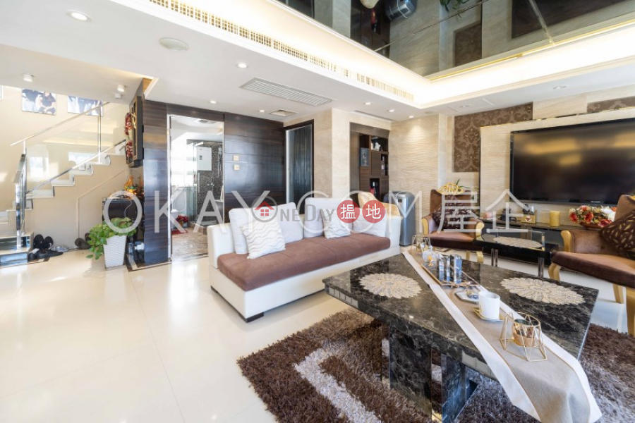 Rare 4 bedroom on high floor with rooftop & parking | For Sale | Ming Court 明苑 Sales Listings