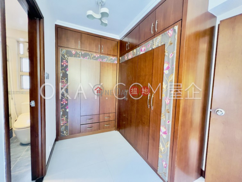 Elegant 2 bedroom with parking | Rental, Block 45-48 Baguio Villa 碧瑤灣45-48座 Rental Listings | Western District (OKAY-R113509)