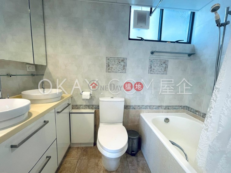 HK$ 42,000/ month Pokfulam Gardens Block 6 | Western District | Popular 2 bedroom with parking | Rental
