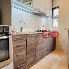 Nicely kept 3 bedroom with balcony | Rental | 63 Macdonnell Road 麥當勞道63號 _0