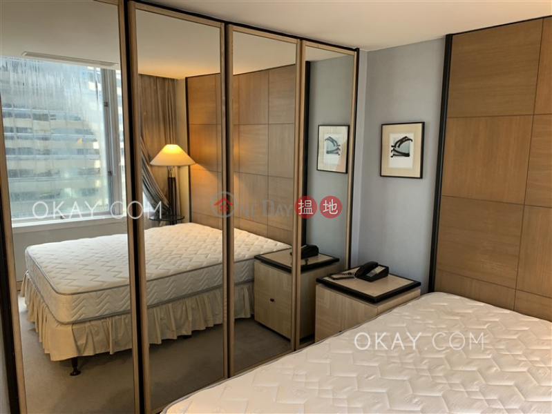 HK$ 26,000/ month Convention Plaza Apartments | Wan Chai District, Generous 1 bedroom on high floor | Rental