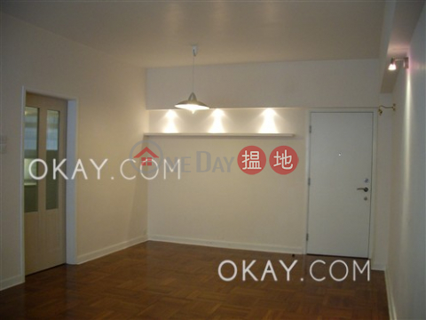 Lovely 3 bedroom on high floor with rooftop & parking | For Sale | Shan Kwong Court 山光樓 _0