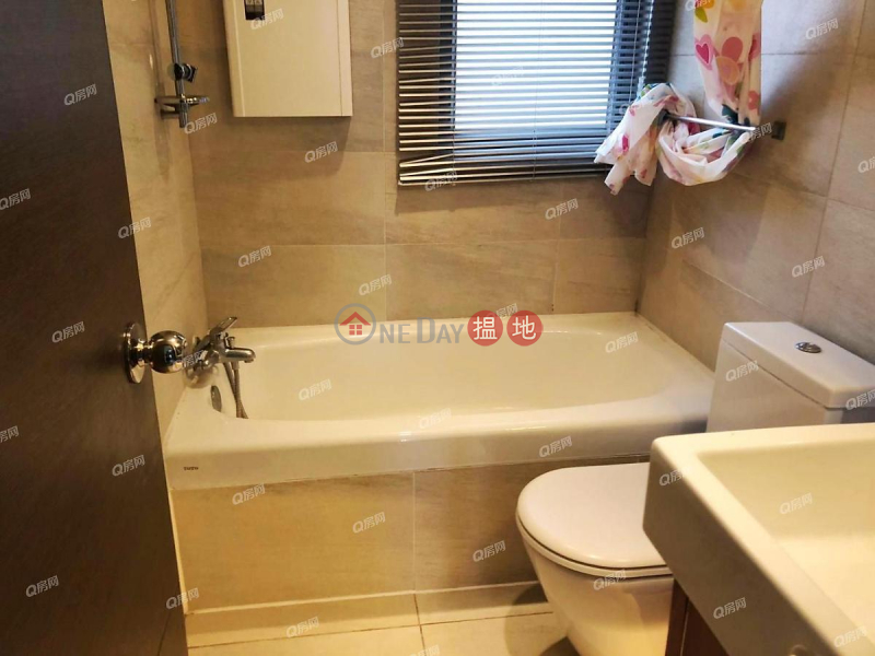 Property Search Hong Kong | OneDay | Residential, Rental Listings | Tower 3 Grand Promenade | 2 bedroom Mid Floor Flat for Rent