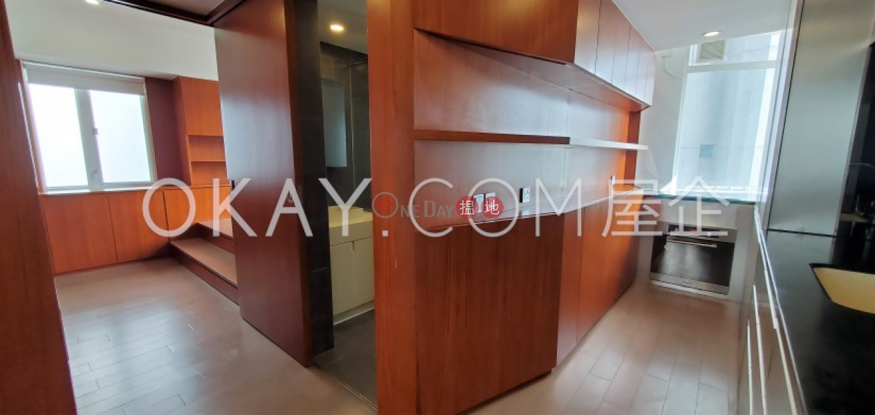 HK$ 28,500/ 月-亞畢諾大廈-中區-2房1廁亞畢諾大廈出租單位