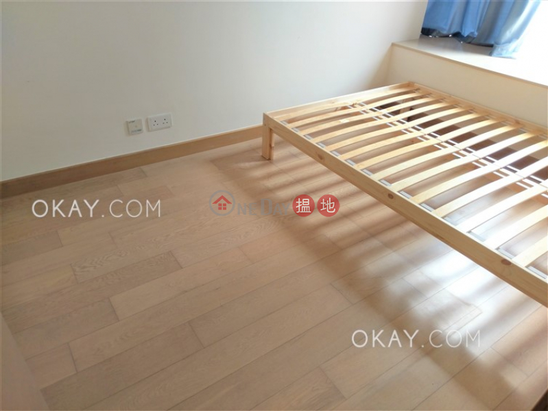 HK$ 33,800/ month | Island Crest Tower 2, Western District, Lovely 2 bedroom with balcony | Rental