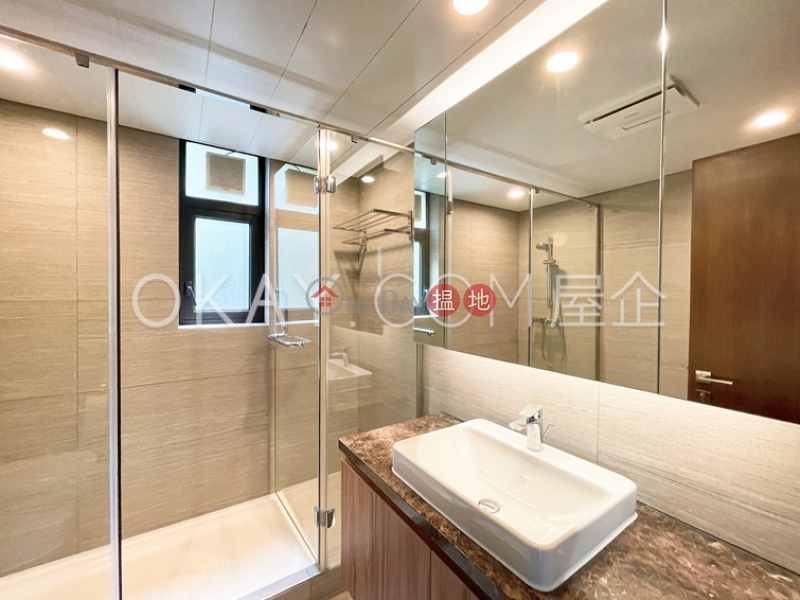 HK$ 115,000/ month, Magazine Gap Towers Central District, Rare 3 bedroom on high floor with balcony & parking | Rental