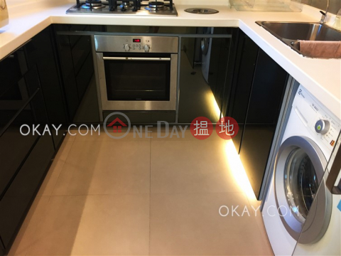 Charming 3 bed on high floor with sea views & balcony | Rental | University Heights Block 2 翰林軒2座 _0