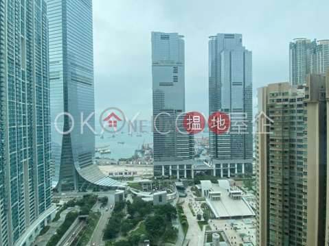 Elegant 2 bedroom in Kowloon Station | Rental | The Arch Moon Tower (Tower 2A) 凱旋門映月閣(2A座) _0