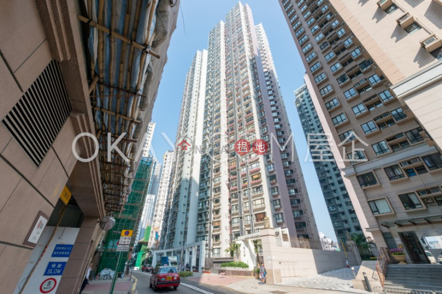 HK$ 19.5M | The Grand Panorama Western District Rare 3 bedroom in Mid-levels West | For Sale