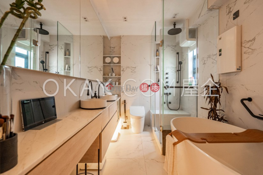 Property Search Hong Kong | OneDay | Residential Sales Listings | Luxurious 2 bed on high floor with rooftop & parking | For Sale