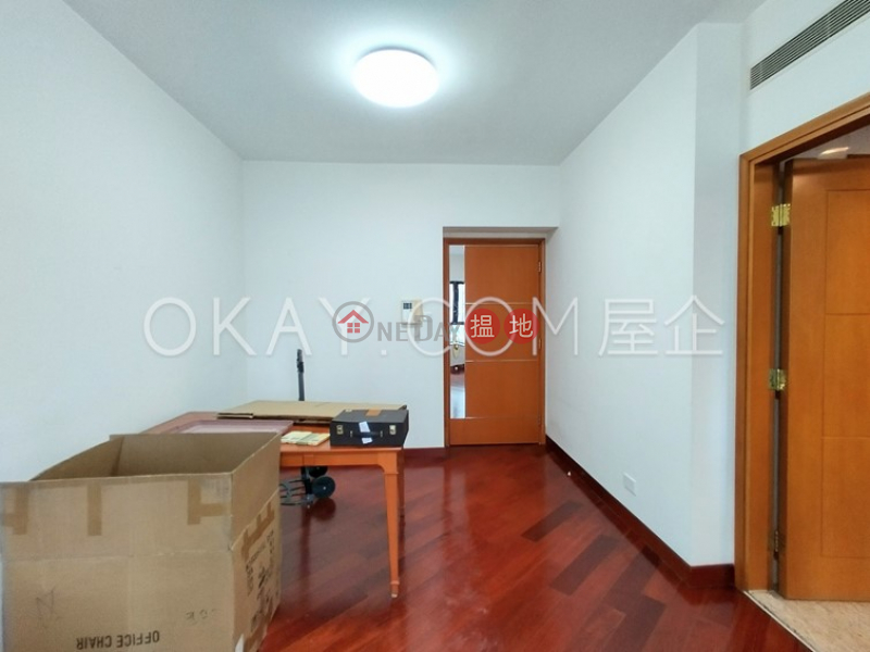 Property Search Hong Kong | OneDay | Residential, Rental Listings, Unique 3 bedroom in Kowloon Station | Rental