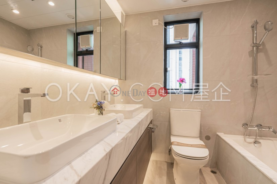 HK$ 96,000/ month | Dynasty Court, Central District, Lovely 3 bedroom with balcony & parking | Rental
