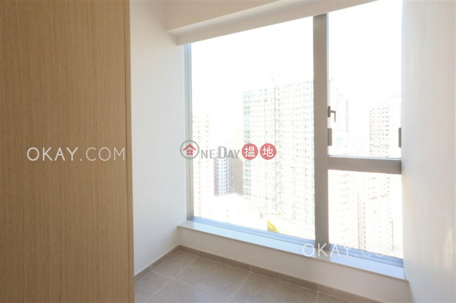 HK$ 38,600/ month Resiglow Pokfulam | Western District, Lovely 2 bedroom on high floor with balcony | Rental